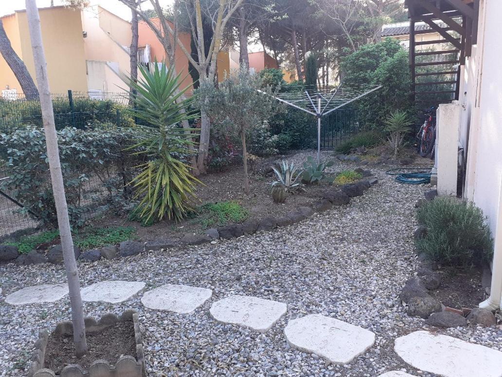 Appartement dans résidence calme secteur pinède Agde Extérieur photo